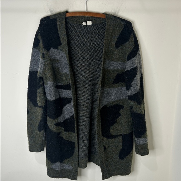 ANTHROPOLOGIE MOTH Camo Knit Open Front Cardigan Size Medium - Picture 3 of 15